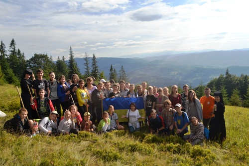 Молодь з Харкова перебуває на Львівщині.(ФОТО)